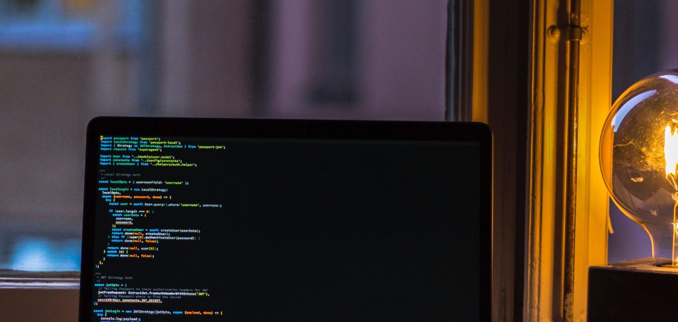 Perbedaan React.js dan Next,js, Seperti Apa?